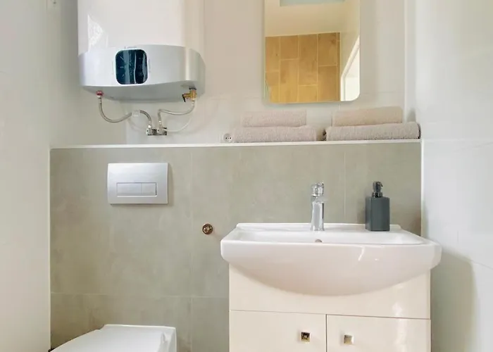 Nadmorska Ostoja * 鲁比亚托沃